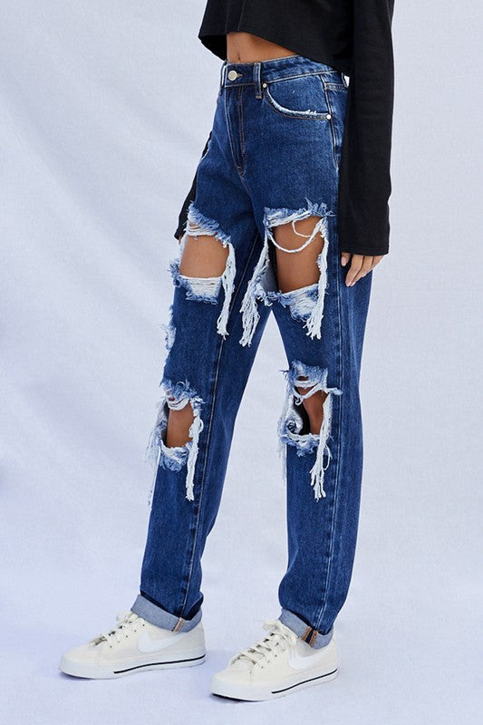 HIGH WAISTED BAGGY JEANS