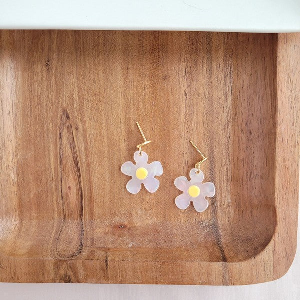 Dainty Daisy Earrings